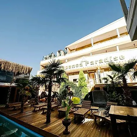 Paradise 3*