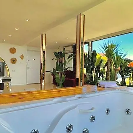 Paradise Hotel 3*