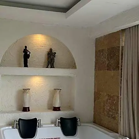 Hotel Paradise 3*